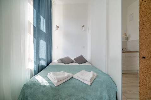 Łódź Piotrkowska/ 4 niezależne kawalerki/ booking
