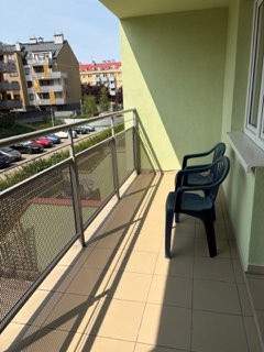 Mieszkanie 2-pok., osobna kuchnia, balkon