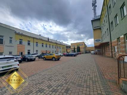 Dwupomieszczeniowe biuro w centrum