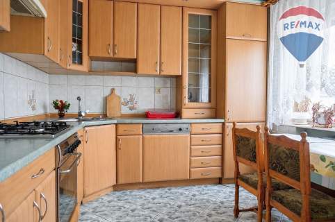 Dom 226m2, Żyrardów, 4 niezależne kondygnacje
