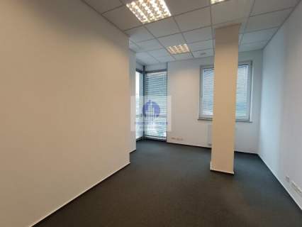 Włochy lokal biurowy 102,25m2 do wynajęcia