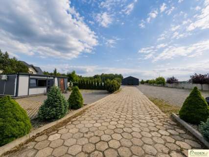 Sprzedam - Hala 336 m2 z działką 0,7 ha - Jedlanka, DK76