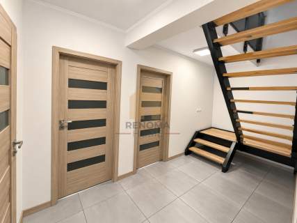 Viniarnia Home ul. Moniuszki 2 poziomy 83,67m2