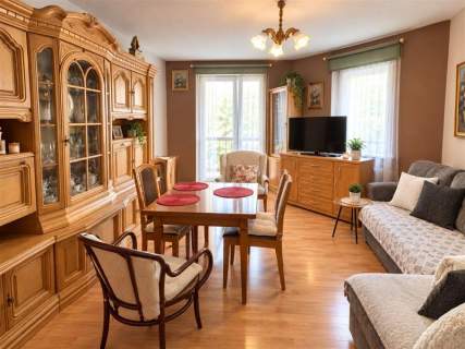 Orzeszkowej/60 mkw.,/balkon/ m. miejskie/piwnica