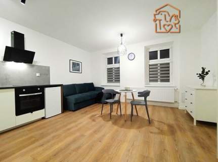 Kawalerka z komórką, pet-friendly- Piekarska 52