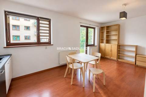 50m2, Krowodrza ul. Rydla, Ogrodzone osiedle