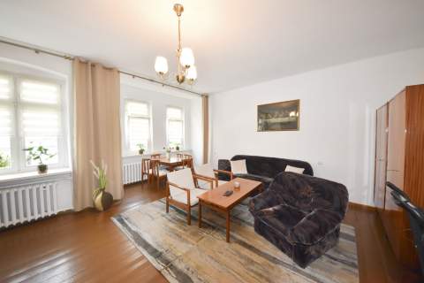 90m2, kamienica, Kośnego Opole 1 piętro 