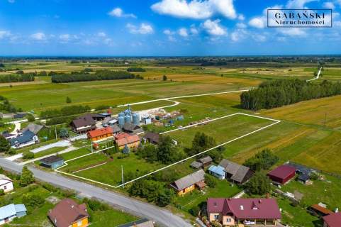DOM Z DUŻĄ DZIAŁKĄ I ZABUDOWANIAMI GOSPODARCZYMI -