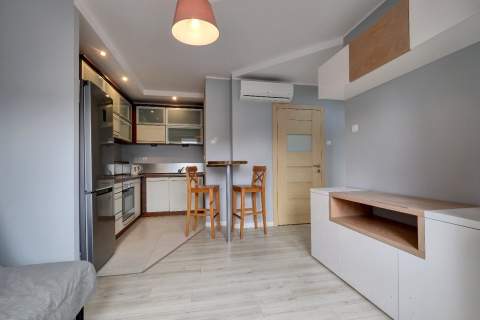 3 pokojowe, balkon, klimatyzacja,zamknięte osiedle