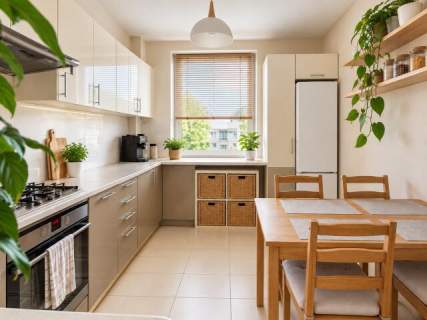 Tysiąclecie 2 pokoje duży balkon do zamieszkania