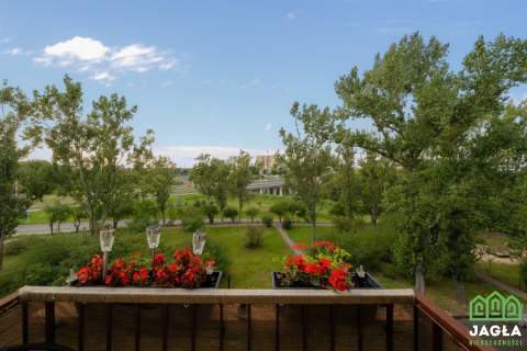 42m2 2 pokoje Blok Panorama Balkon