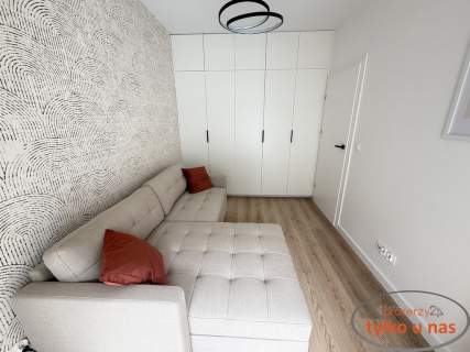 EXTRA NOWIUTKI APARTAMENT - ŁAZARZ KAWALERYJSKA 4