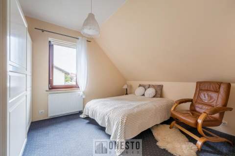  dom 225 m2 7 pokoi działka 835 m2 2 garaże sauna S