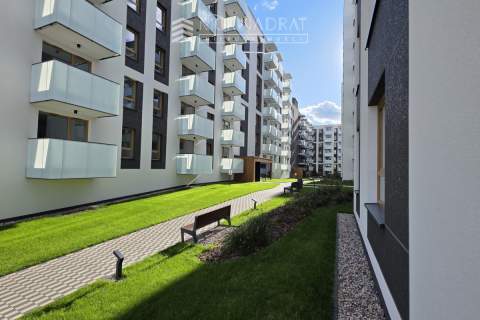 Centrum 2 pokoje, wysoki standard 42 m2, parking