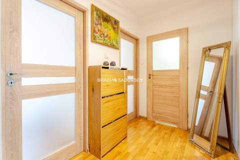 3 pokoje 1. piętro balkon ul. Przewóz