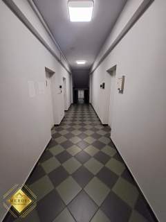 Dwupomieszczeniowe biuro w centrum