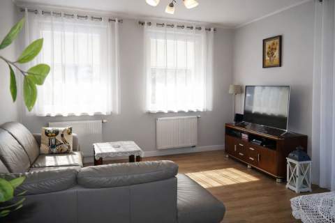 ul. Komandorska Gdynia 86,95 m 2 miejsca w hali