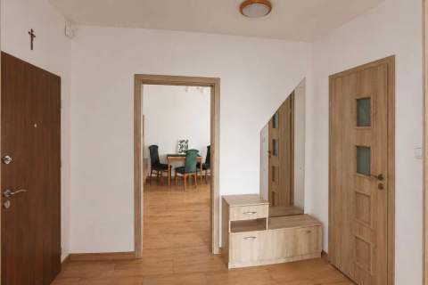Mieszkanie 49m2, 3 pok., po remoncie, parking