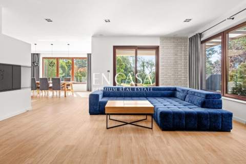 Dom wolnostojący 275 m2 duża działka Wilanów