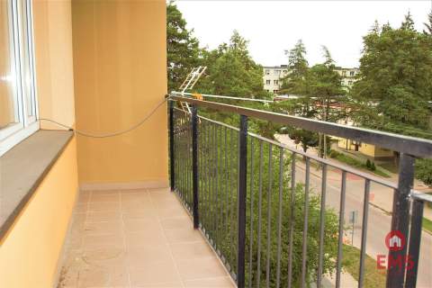 Trzy pokoje, balkon