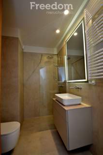 Nowoczesny apartament w pobliżu jeziora