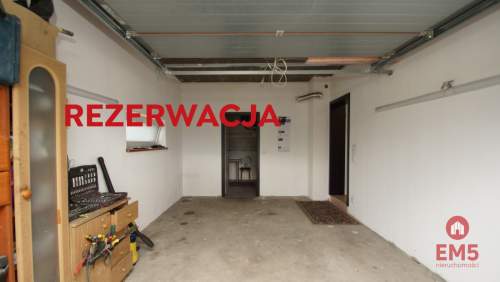 Wolnostojacy dom w spokojnej okolicy