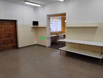 Przestronny lokal w cichej okolicy, dogodny dojazd