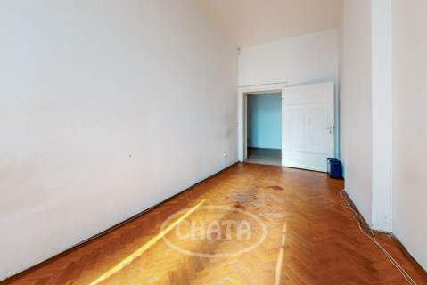 Ponad 100 metrów w kamienicy w centrum