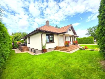 Dom z gotową przestrzenią pod biznes- 280 m2