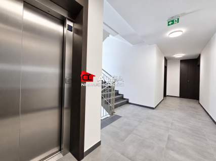 Elegancki, komfortowo wykońcony apartament - nowy Zawiszów 