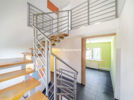 Budynek handlowo-mieszkanly Centrum Skawiny