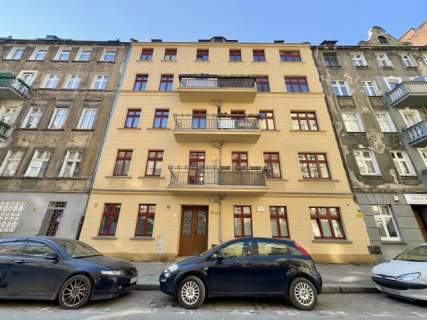 Rozkładowe 2 pokoje blisko centrum pierwszy najem