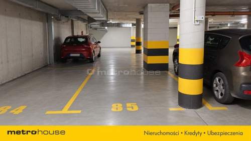 Funkcjonalne 2 pok.36,6m2 kom.2,7m2 m.garaż. TARAS