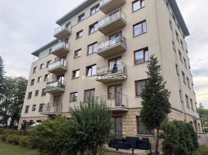 50m2, Krowodrza ul. Rydla, Ogrodzone osiedle