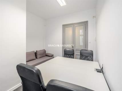 Lokal użytkowy do wynajęcia, 140 m2, Kraków