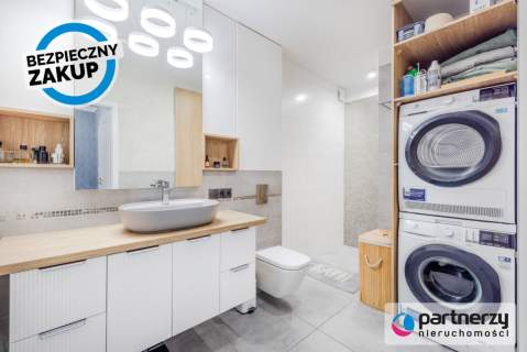 Stylowy Apartament z Ogrodem, Balkonem i Garażem