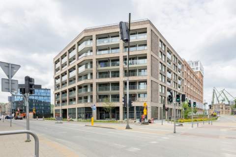 Studio blisko GUMed i PG faktura VAT 23%