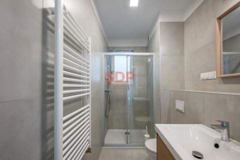 4 - pokojowe mieszkanie 102 m2 z tarasem 10m2