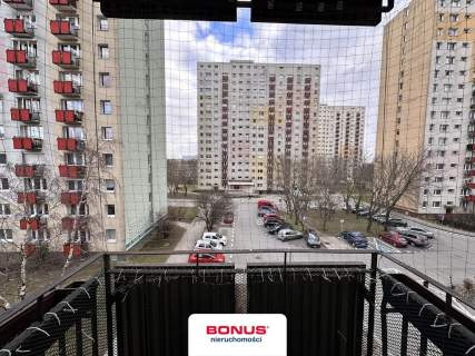 Słoneczna kawalerka z balkonem