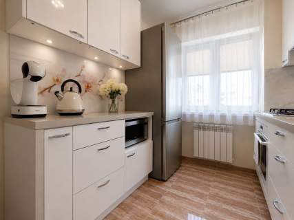 Zadbane 3 pokoje z balkonem na Olechowie