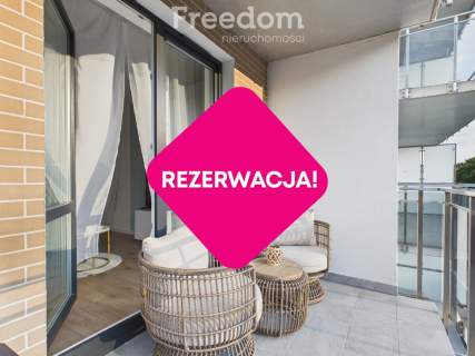 Jasne mieszkanie z balkonem i garażem