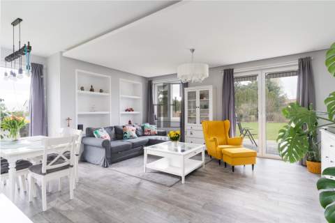 Dom wolnostojący 186 m2 duża działka 1603 m2