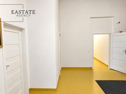 Lokal 300 m2-2 wejścia-duże możliwości adaptacyjne