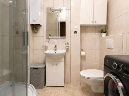 3 POKOJE 46 m BALKON - dobra lokalizacja