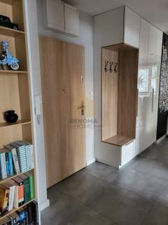 3 pokoje 2 balkony 2 miejsca postojowe
