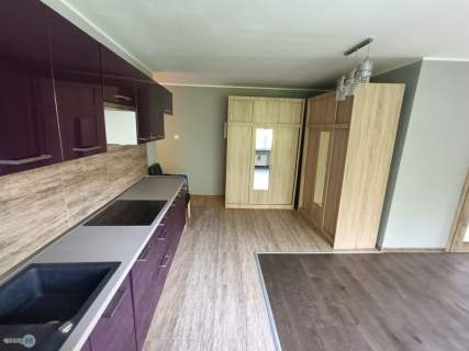 3 pokoje, 2 piętro, duży balkon, po remoncie