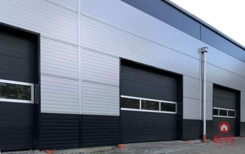Hala z zapleczem biurowo-socjalnym, 570 m2