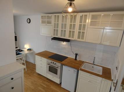 Kawalerka, balkon - Al. Legionów 22, obok p.Kachla