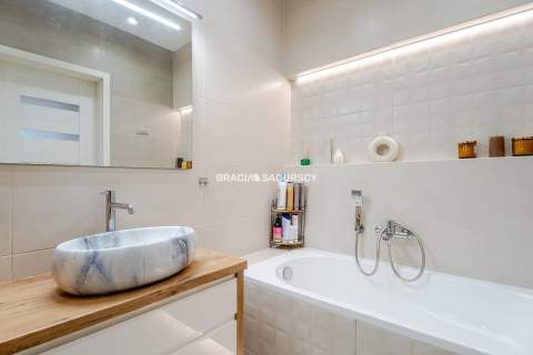 SERENADA 3POK PARKING BALKON 58,60M