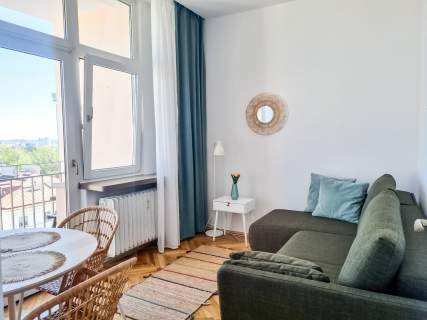ul. Kopernika 6, 2 pokoje, balkon, piwnica